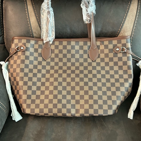 Handbags - brown large tote